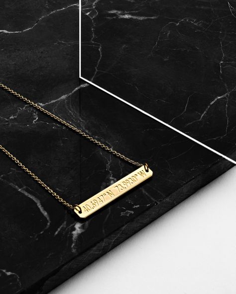 For lovers of minimalism: our signature LEGEND NECKLACE💫 An elegant pendant with chain and a stylish clasp. Make it unique with your coordinates engraved✨ Available on our website! #jewelry Elegant Pendant, Pendant With Chain, Rings Necklaces, For Lovers, Ring Bracelet, Ring Necklace, Make It, Chain, Pendant