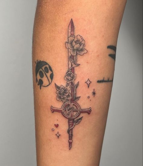 Fins Swords Adventure Time Tattoo, Finn’s Swords Adventure Time Tattoo, Finn And Jake Tattoos, Adventure Time Swords Tattoo, Finns Swords Adventure Time Tattoo, Finns Swords Adventure Time, Finn Swords Adventure Time, Lich Tattoos Adventure Time, Jake Adventure Time Tattoo