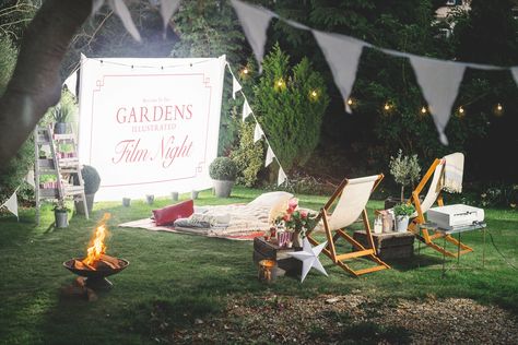 Outdoor cinema: how to make an outdoor cinema in your garden Boutique Cinema, Ivy Terrace, Garden Cinema, Outdoor Entertaining Ideas, Backyard Movie Night Party, Hangout Place, Gardens Illustrated, Backyard Movie Theaters, Backyard Movie Party