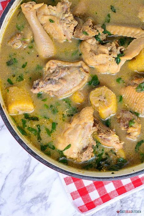 Simple African Chicken pepper soup Chicken Pepper Soup, African Chicken, Soup With Potatoes, Swallow Food, African Recipes Nigerian Food, Cooking Soup, Pepper Soup, Nigerian Food, Starchy Foods