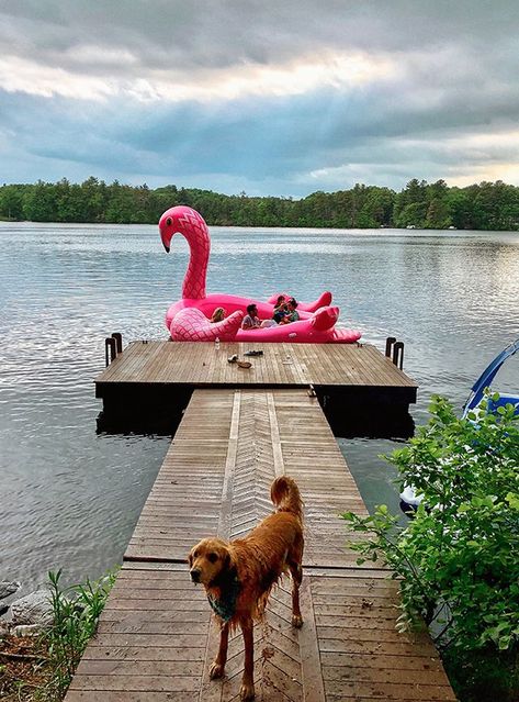 Weekend on the Lake Lake Vibes Aesthetic, Girls Cottage Weekend, Girls Cabin Weekend Ideas, Girls Lake Weekend, Bachelorette Lake Weekend, Cottage Bachelorette, Lake Girl Aesthetic, Lake Birthday Party, Lake Weekend