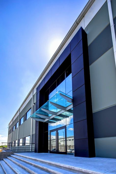 Factory Facade Design, Industrial Building Facade, Industrial Building Design, Commercial Steel Buildings, Wall Building, Church Building Design, Retail Facade, Commercial Design Exterior, Exterior Facade