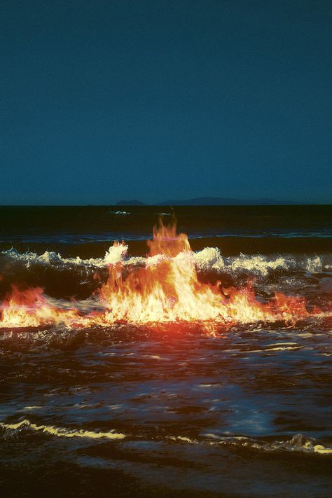 Fire and Water Fire Pics Aesthetic, Sun And Sea Aesthetic, Aesthetic Fire Wallpapers, 20s Club Aesthetic, Water And Fire Aesthetic, Heatwave Aesthetic, Arsonist Aesthetic, Rafayel Aesthetic, Stubborn Aesthetic