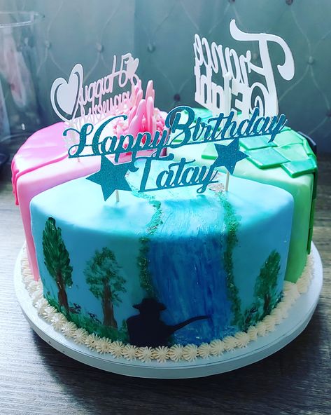 Multiple Celebration Cake, Cake For Triplets Birthday, Triple Birthday Cake, Birthday Cake For Multiple Birthdays, Birthday Cake For 3 People, Multi Theme Cake, Triplet Birthday Cake, Multiple Birthday Cake Ideas, Triplets Birthday Party Ideas