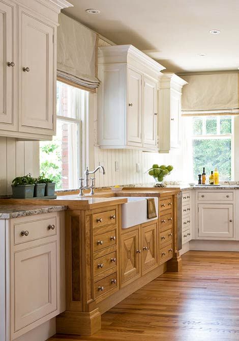 Farmhouse Kitchen Islands | Another great idea is to use a tall square kitchen table as an island ... Kitchen Sink Decor Ideas, Kitchen Sink Decor, Island Farmhouse, Model Dapur, Two Tone Kitchen Cabinets, Kabinet Dapur, Boho Styl, Casa Country, Budget Kitchen