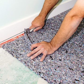 Laying carpet padding. Laying Carpet, Silver Grey Carpet, How To Lay Carpet, Install Carpet, Carpet Diy, Home Depot Carpet, Basement Carpet, Deep Carpet Cleaning, Red Carpet Runner