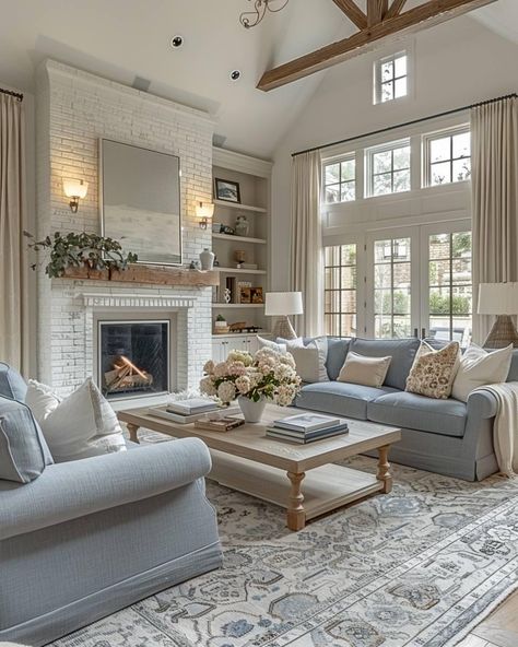 Living Room Design With Fireplace, Master Living Room, Long Living Room Layout, Ideas Decoracion Salon, Long Living Room, Living Room Layout, French Country Living Room, Classic Living Room, Modern Farmhouse Living Room