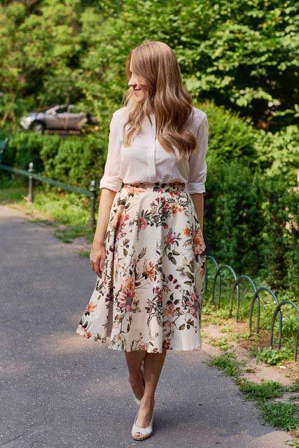 6 Trendsetting Long Skirt and Top For Weddings | INNERMOD Long Maxi Skirt Outfits, Skirt And Top Outfits, Casual Outfit Summer, Skirt Outfits Ideas, Long Skirt And Top, Skirts Outfits, Long Skirt Outfits, Long Maxi Skirt, Maxi Skirt Outfits