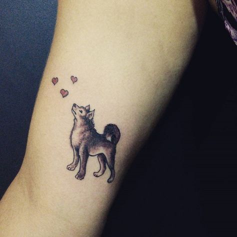 The 25+ Best Akta Inu Tattoo Designs In The World | Page 3 of 9 | The Paws Akita Dog Tattoo, Akita Inu Tattoo, Akita Tattoo, Shiba Inu Tattoo, Tattoos For Dog Lovers, Akita Inu, Akita Dog, Peonies Tattoo, Japan Tattoo