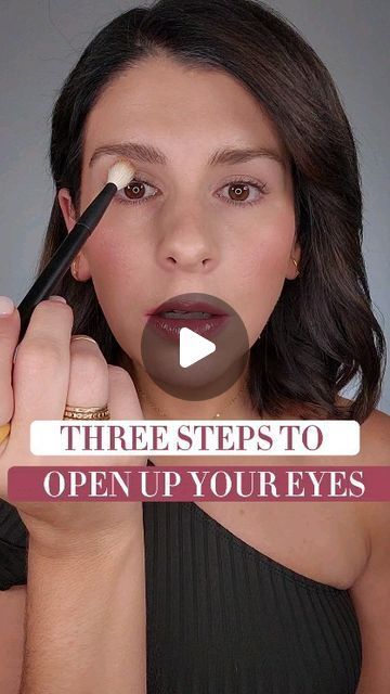 Resharing one of my most watched videos!! This is still my favorite technique for bright, opened, beautiful eyes!!   Products Used: Comme... | Instagram Open Eye Makeup Tutorial, Best Makeup For Small Eyes, Eye Shadowing Tutorial Videos, Makeup For Crows Feet Eyes, Easy Eye Makeup Tutorial For Beginners, Hooded Eye Makeup Tutorial Videos, Eyeshadow Hacks Makeup Tricks, How To Do Eye Makeup, Eye Lining For Beginners