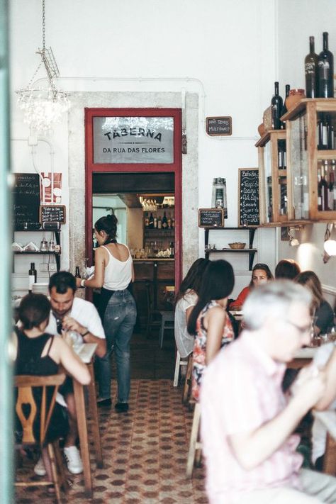 THE 5 BEST RESTAURANTS IN LISBON – Jess Rose Dry Rubs, Magic Places, Braga Portugal, Small Restaurant, Tourist Trap, Portugal Travel, Spain And Portugal, Lisbon Portugal, Algarve