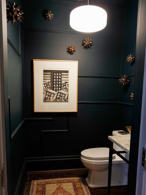 Bathroom Color and Paint Ideas: Pictures & Tips From HGTV | Bathroom Ideas & Design with Vanities, Tile, Cabinets, Sinks | HGTV Small Dark Bathroom, Half Bathroom Decor Ideas, Plain Bathroom, Contemporary Powder Room, Bathroom Mosaic, Half Bathroom Decor, Top Bathroom Design, Toilette Design, White Toilet