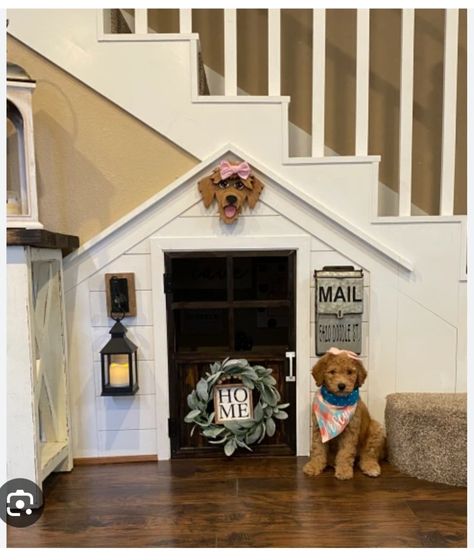 Dog House Under Stairs, Stairs Dog House, Under Stairs Dog House, Dog Nook, Luxury Dog House, Luxury Dog Kennels, Luminaria Diy, Dog House Ideas, Dog Space