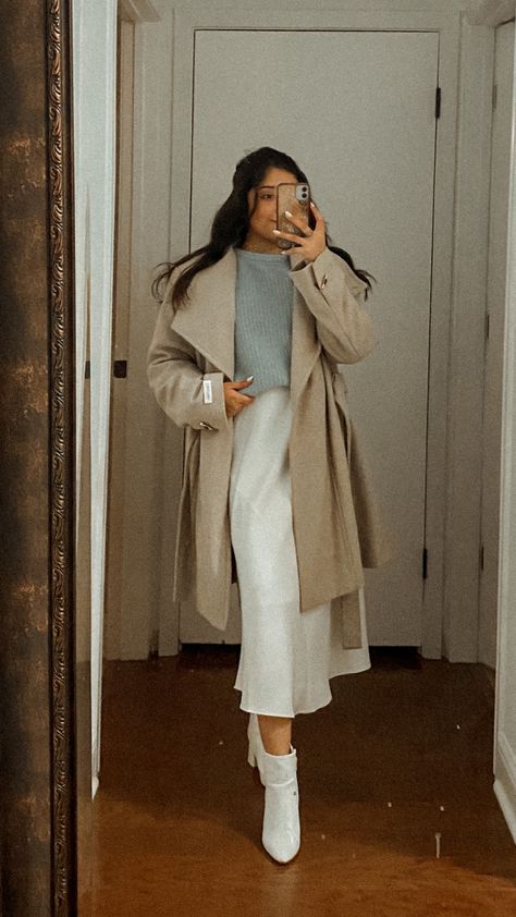 Spring Outfits 2023 Modest, Modest New York Outfits, Modest Outfits Fashion, Timeless Modest Fashion, Winter Christian Outfits, Thanksgiving Outfit Modest, Modest First Date Outfit, Modest Fashion Jeans, Christian Modesty Outfits Classy