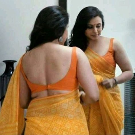 360 Likes, 22 Comments - Rani Mukherjee (@ranimukherjichopra) on Instagram: “Bold💥🔥” Rani Mukherjee, Rani Mukerji, Backless Blouse Designs, Hot Blouse, Backless Blouse, Indian Beauty Saree, Saree Blouse, Bollywood Actress