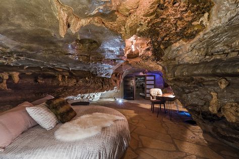 8 Unusual Family Friendly Stays - including a cave in Arkansas Cave Architecture, Zombie Proof House, Farm Homes, Unique Stays, Cave Bed, Unusual Hotels, Cave Hotel, Cave House, Home Architecture