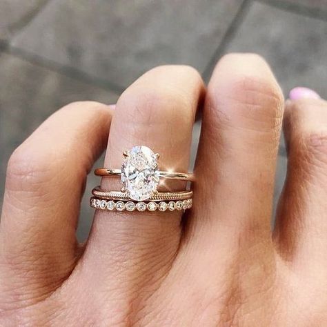 Isn't it the perfect ring set? Stunning Wedding Rings, Pretty Wedding Rings, Engagement Ring Ideas, Ring Selfie, Dream Wedding Ring, Stacked Wedding Bands, Marriage Ring, Cute Engagement Rings, Oval Engagement Ring