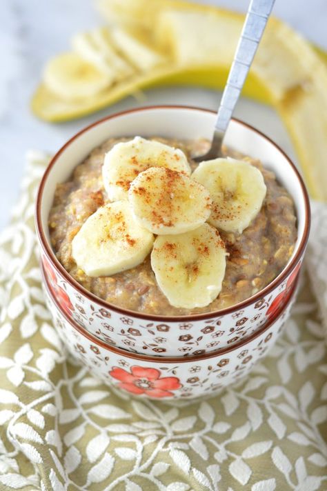 This mashed Banana Cinnamon Oatmeal Mashed Banana Oatmeal, Brown Sugar Cinnamon Oatmeal, One Ripe Banana, Brown Sugar Meatloaf, Ground Beef And Potatoes, Cinnamon Oatmeal, Meatballs Easy, Healthy Breakfasts, Oatmeal Breakfast