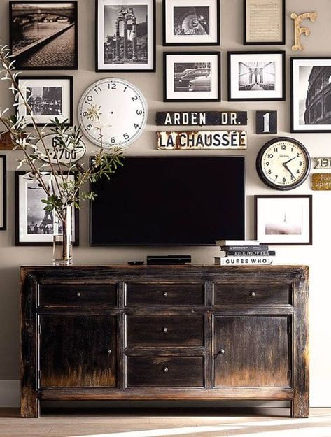 how to decorate around a tv, How To Decorate Around A TV How To Decorate Around A Tv, Tv Fal, Industrial Farmhouse Decor, Tv Stand Designs, Living Tv, Tv Wall Decor, Living Room Tv Stand, Design Industrial, Industrial House