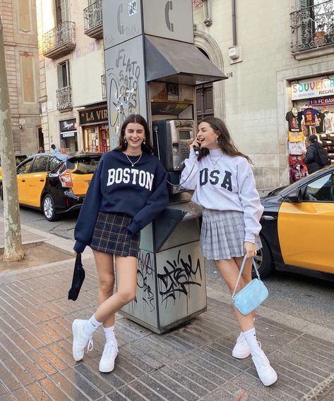 Mode Indie, Bff Matching Outfits, Bestie Outfits, Matching Outfits Best Friend, Tennis Skirt Outfit, Best Friend Outfits, Bff Outfits, Populaire Outfits, Grunge Look