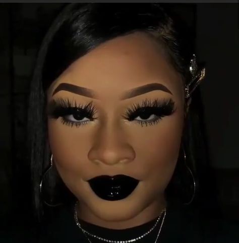 Black Lipstick Look, Black And Red Makeup, Black Lipstick Makeup, Birthday Makeup Looks, Dark Makeup Looks, Black Lipstick, Alternative Makeup, Emo Makeup, Edgy Makeup