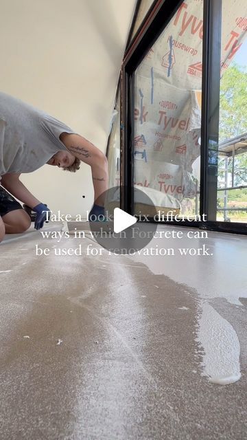 Oyster White Concrete Floors, Micro Concrete Flooring, Cement Floors In House, Cement Floor Ideas, Micro Cement Floor, Bathrooms Wetrooms, Polished Concrete Bathroom, Microcement Floor, White Concrete Floors