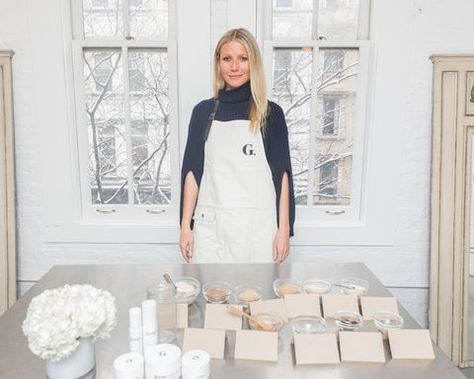 image Goop Skincare, Goop Kitchen, Mushroom Protein, Morning Smoothie Recipes, Gwyneth Paltrow Style, Recipe For Teens, Snack Prep, Raspberry Smoothie, Morning Smoothie