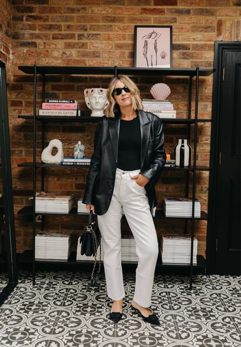 Leather Blazer Going Out Outfit, Leather Blazer Outfit Spring, Leather Sports Jacket, Leather Blazer Outfit 2023, White Leather Blazer Outfit, Long Leather Blazer Outfit, Leather Blazer Outfit Work, Black Leather Blazer Outfit Street Style, Leather Jacket Outfit Work