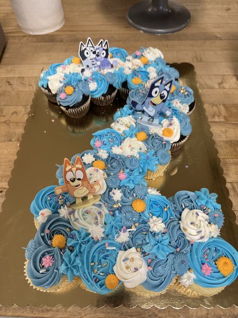 Bluey Party Ideas, Fiesta Bluey, Bluey Party, Cookie Cakes, Second Birthday Ideas, Bluey Birthday, Baking Goods, 2nd Birthday Party Themes, Birthday Idea