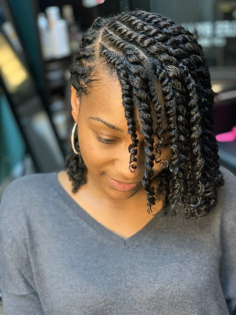 #twostrandtwist #naturalhairstyles Two Strand Twist Hairstyles, Hair Shrinkage, Flat Twist Hairstyles, Cute Natural Hairstyles, Twisted Hair, Protective Hairstyles For Natural Hair, Afrikaanse Mode, Natural Hair Twists, Twist Styles