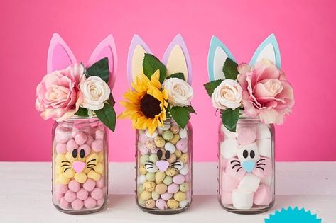 Easter Jars, Easter Mason Jars, Easter Craft Projects, Diy Easter Gifts, Fun Easter Crafts, Easter Bunny Crafts, Easter Gifts For Kids, Easter Projects, Ideas For Easter Decorations