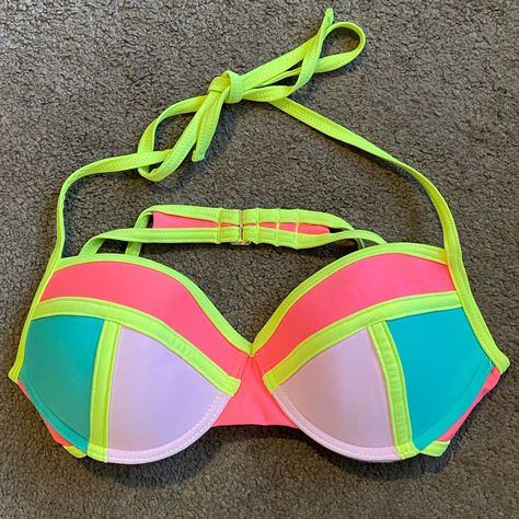 Neon Block Colored Bikini Top Size M Halter Top Slightly Padded With Underwire New-Never Worn Tags Have Been Removed Neon Bikinis, Swim Suits, Halter Top, Color Blocking, Swimming, Neon, My Style, Tags, Red