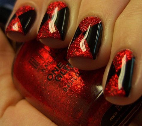 Black Widow Nails, Black Widow Makeup, Marvel Nails, Chloe Nails, The Black Widow, Nail Piercing, Water Color Nails, Manicure Inspiration, Stylish Nails Designs