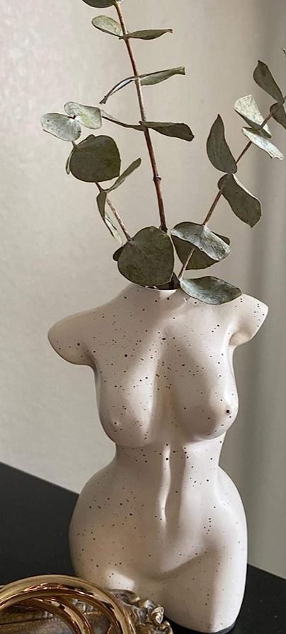 Celebrate the beauty of womanhood with our stunning Female Body Vase. Graceful curves embrace your blooms, a timeless ode to femininity and art. Eclectic Vanity, Bathroom Decor Boho, Minimalist Eclectic, Body Vase, Flowers Vase, Boho Flowers, Vanity Decor, Female Body, Modern Bathroom Vanity