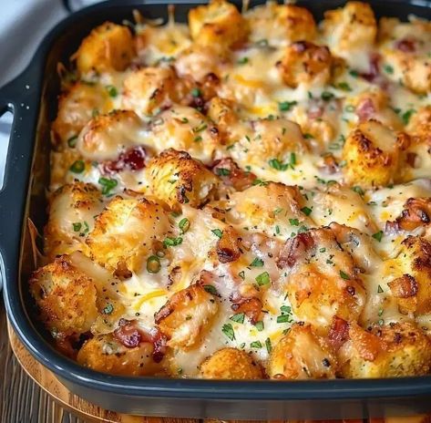 Cracked Out Chicken Tater Tot Casserole – Naomi's Recipes Cracked Out Chicken, Tater Tot Bake, Cheap Casserole Recipes, Chicken Tater Tot Casserole, Cracked Out, Tater Tot Recipes, Julia Child Recipes, Tot Casserole, Tater Tot Casserole