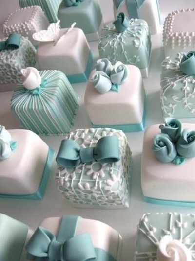 Fancy Desserter, Torte Creative, Mini Wedding Cakes, Tiffany Blue Wedding, Cake Mini, Small Wedding Cakes, Torte Cupcake, Mini Tortillas, Cake Pictures