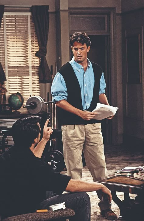 Chandler Bing, Preppy Look, A Man