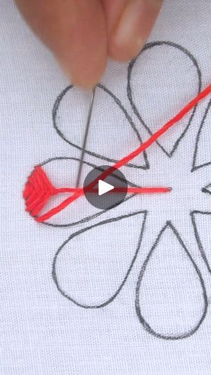 Buttonhole Stitch Embroidery Design, Trending Embroidery, Types Of Embroidery Stitches, Flower Hand Embroidery, Embroidery Crafts, Embroidery Lessons, Paper Flower Decor, Paper Craft Tutorials, Handmade Embroidery Designs