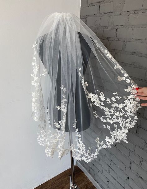 Wedding Veil Short Veil Wedding Lace Bridal Veil Lace Veil - Etsy UK Short Veil Wedding, Wedding Veil Short, Small Veil, Elbow Veil, Short Veils Bridal, Veil Short, Wedding Veils Short, Lace Veils Bridal, Chapel Length Veil