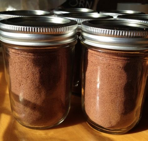 Salted Caramel Hot Chocolate | In Natalie's Shoes Flavored Hot Chocolate Mix Recipes, Flavored Hot Chocolate Mix Recipe Dry, Hot Chocolate Powder Recipes, Hot Chocolate Mixes, Salted Caramel Hot Cocoa, Powdered Drink Mixes, Jar Mixes, Caramel Hot Chocolate, Hot Cocoa Mix Recipe