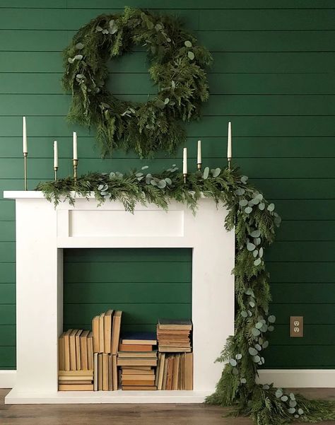 DIY Simple Faux Fireplace Faux Fireplace Store Display, Diy Fireplace For Christmas, Faux Fireplace Bookshelf, French Country Faux Fireplace, Decorating Sides Of Fireplace, Diy French Fireplace Surround, Diy Faux Mantle, Fake Fireplace Diy, Fake Fireplaces