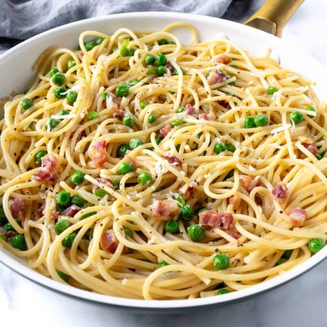 Pasta with Peas and Pancetta Creamy Pancetta And Peas Pasta, Spaghetti With Peas Recipes, Pasta With Pancetta And Peas Giada De Laurentiis, Prosciutto And Peas Pasta, Pasta Peas Pancetta, Pancetta And Peas Pasta, Pancetta Spaghetti, Pasta With Pancetta And Peas, Spaghetti With Peas