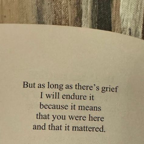 Liz Newman Writer | poetry about grief, mental health, and faith on Instagram: "💔💔💔 (poem from “I Look to the Mourning Sky” available on Amazon)  #liznewman #ilooktothemourningsky #grief #griefawareness #griefandloss #griefisnotlinear #griefislove #griefpoetry #lossofalovedone #inmemory #griefcommunity" Quotes About Losing A Grandfather, Quotes About Grieve, Poem About Healing, Grave Stone Quotes, Griefing Your Mom Quotes Short, Griefing Your Husband Quotes, Poetry About Memories, Memory Quotes Remembering, Griefing Your Grandpa