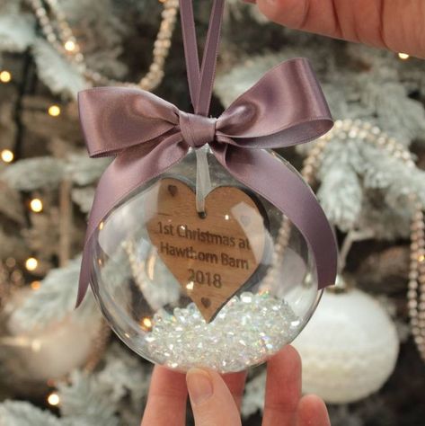 Bumps First Christmas, Clear Christmas Ornaments, Idee Cricut, Personalised Christmas Decorations, First Christmas Married, Christmas Tree Baubles, Handmade Christmas Gifts, Christmas Delivery, Xmas Ornaments