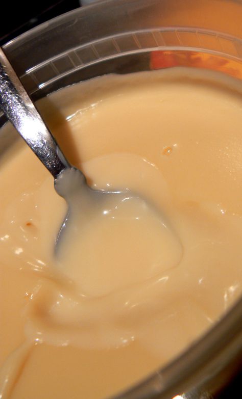 Maple Cream Sauce, Maple Desserts, Butter Cream Sauce, Whiskey Sauce, Cream Sauce Recipes, Maple Cream, Gravy Sauce, Bobby Flay, Dessert Sauces