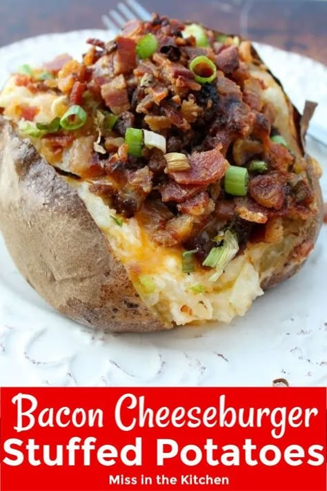 Baked Potato Fillings, Idaho Food, Sides Potatoes, Baked Potato Dinner, Bacon Cheese Burger, Baked Potato Toppings, Potato Food, Baked Potato Bar, Food Vendor