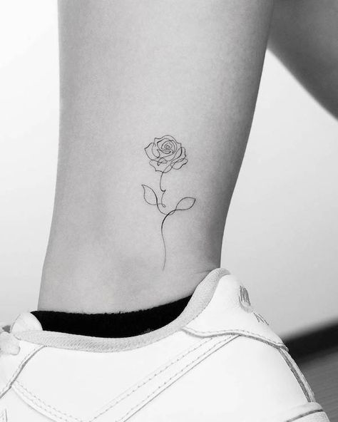 One Line Tattoo, Rose Tattoos For Women, Ankle Tattoos For Women, Small Rose Tattoo, Classy Tattoos, Cute Tattoos For Women, Discreet Tattoos, Dainty Tattoos, Subtle Tattoos