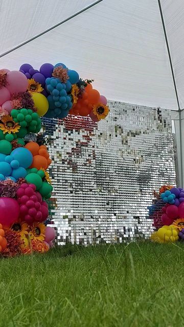 Streamers Events - 📍Devon on Instagram: "Hen party festival shimmer wall vibes! ☀️ WE LOVE IT!!! 😍 Shimmer walls are definitely becoming a favourite of mine. All the glam, all the shine, how can you not love it? I should also mention, I had the nicest client for this installation❣️thank you. . . . . #shimmerwall #glam #festivalfashion #festivalvibes #sunflowers #henparty #bright #allthecolors #partyrentals #hireme #hireshop #partyhire #sequinwall #silverwall #letsparty #Exeter #devon" Coachella Inspired Party, Coachella Birthday Party, Coachella Party Theme, Coachella Party Ideas, Coachella Birthday, Festival Themed Party, Coachella Party, Festival Themed Wedding, Coachella Inspiration