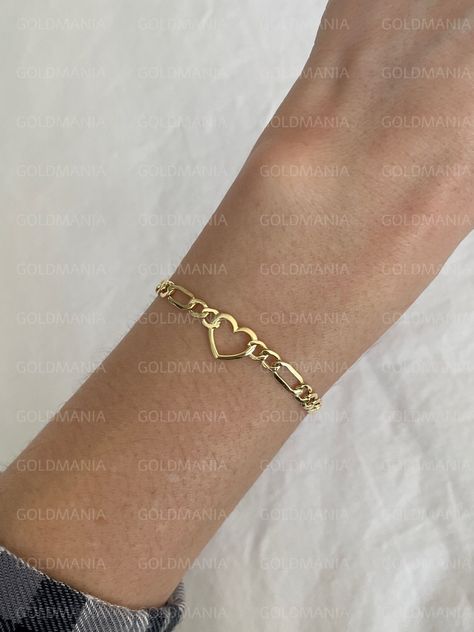 "14K Solid Yellow Gold Figaro Chain Bracelet, 7\" Inch, 4.5mm Thick, Real Gold Bracelet, Figaro Link Bracelet, Men Women Gold Bracelet Metal: 14K YELLOW GOLD Chain: 4.5mm Heart: 10x17.5mm Weight: 2.08 Gram Hollow Gold SHIPPED FROM NEW YORK CITY FREE SHIPPING on all orders 30 Day Return Hassle Free Weight may not always be exactly as stated At GoldMania we are first of all committed to environmental responsibility. We guarantee that the silver, platinum, palladium and gold we use are strictly eco Bracelet Women Gold, Gold Knot Bracelet, Heart Chain Bracelet, Real Gold Bracelet, Figaro Bracelet, Gold Knot Earrings, Real Gold Chains, Bracelet Heart, Bracelet Metal