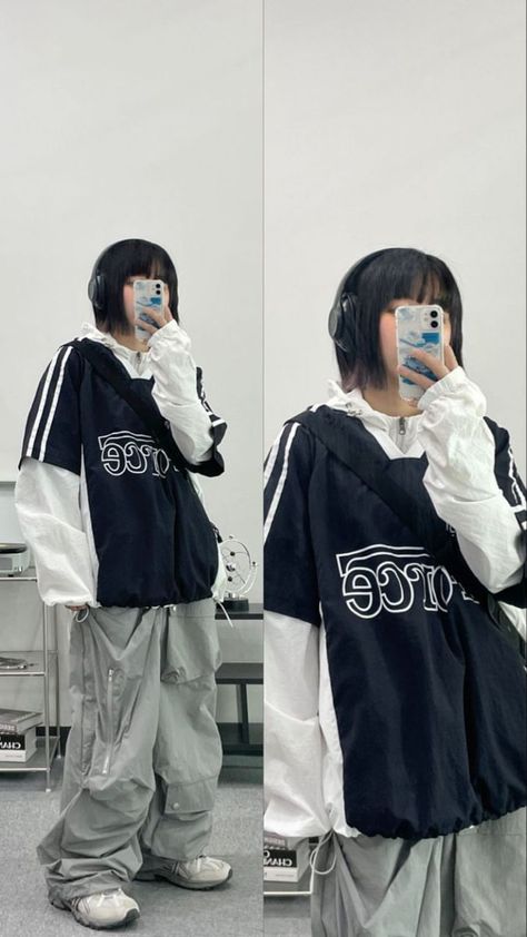 Tomboy Oversized Outfit, Tomboy Y2k Outfits, Y2k Boyish Outfits, Baggy Asian Fashion, Asian Oversized Fashion, Oversized Y2k Outfit, Y2k Tomboy Outfits, Aesthetic Outfits Tomboy, Baggy Layered Outfits